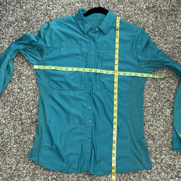 Kuhl long sleeve button front vented shirt L - Picture 12 of 12